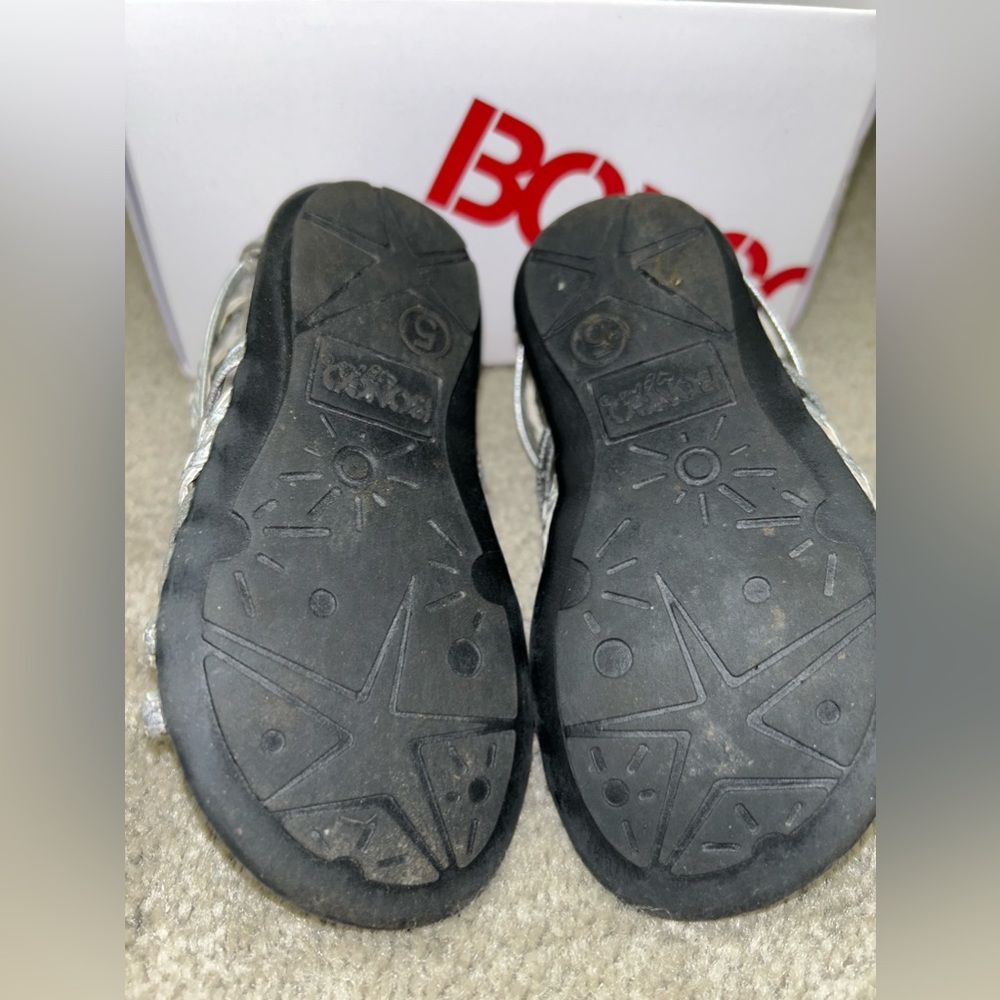Sandals - Picture 3 of 3